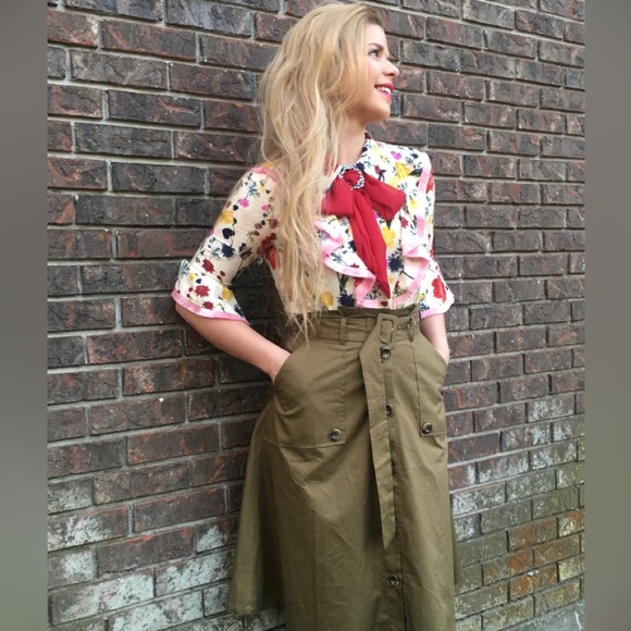 Fun Floral Print Fringe top - Picture 5 of 11